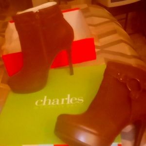 Charles David size 10 never worn